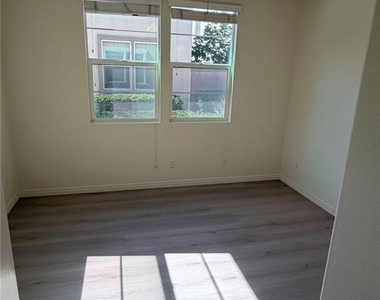 3151 E Olympic - Photo Thumbnail 6