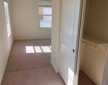 3151 E Olympic - Photo Thumbnail 16