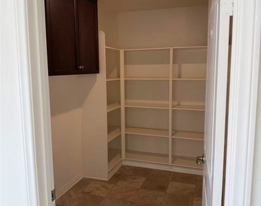 3151 E Olympic - Photo Thumbnail 17