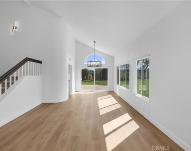 28762 Rancho Del Lago - Photo Thumbnail 2