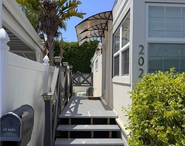202 Tremont - Photo Thumbnail 2