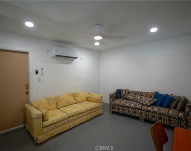 6470 Palm Avenue - Photo Thumbnail 12