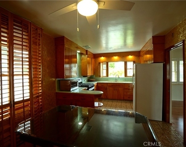 6470 Palm Avenue - Photo Thumbnail 4