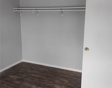 2949 Sacramento - Photo Thumbnail 13