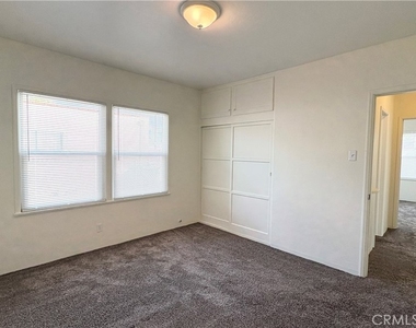 604 N Campus Avenue - Photo Thumbnail 14