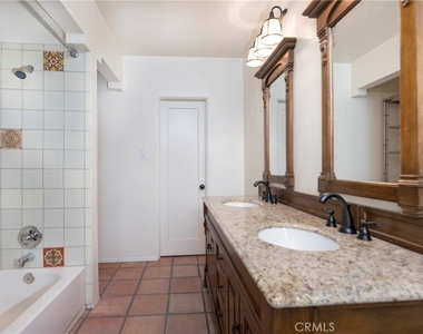 395 Adams Avenue - Photo Thumbnail 31