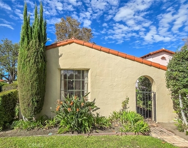 395 Adams Avenue - Photo Thumbnail 1