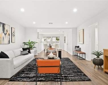 10000 Amestoy Avenue - Photo Thumbnail 6