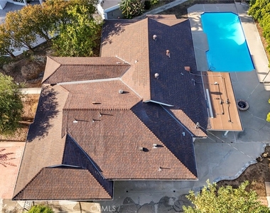10000 Amestoy Avenue - Photo Thumbnail 27