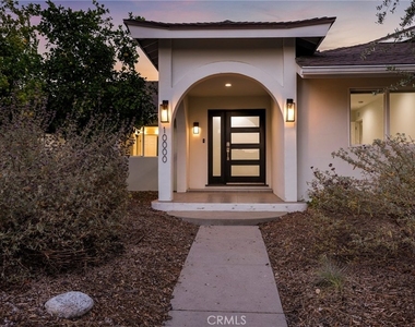 10000 Amestoy Avenue - Photo Thumbnail 23