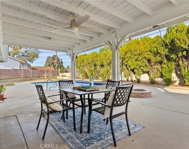 10000 Amestoy Avenue - Photo Thumbnail 20