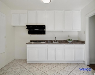177 Lawrence Ave - Photo Thumbnail 12