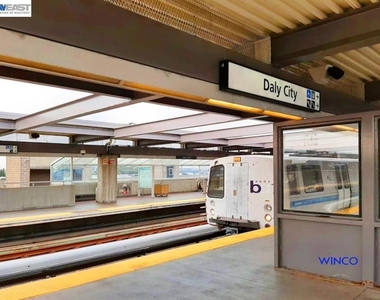 177 Lawrence Ave - Photo Thumbnail 29