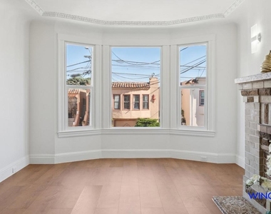 177 Lawrence Ave - Photo Thumbnail 7