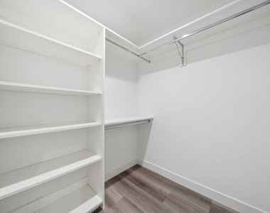 627 N Dillon Street - Photo Thumbnail 12