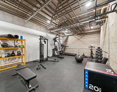 627 N Dillon Street - Photo Thumbnail 22