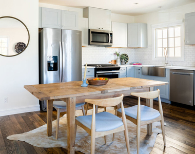 6111 S Harcourt Avenue - Photo Thumbnail 6