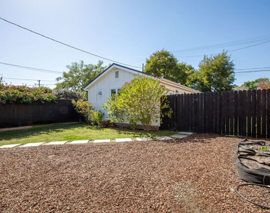 6111 S Harcourt Avenue - Photo Thumbnail 29
