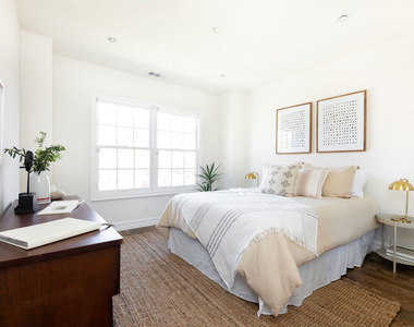 6111 S Harcourt Avenue - Photo Thumbnail 19