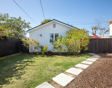 6111 S Harcourt Avenue - Photo Thumbnail 28