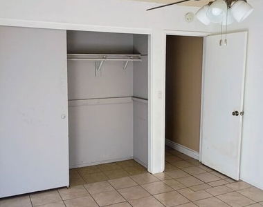 12525 Kiowa Road - Photo Thumbnail 4