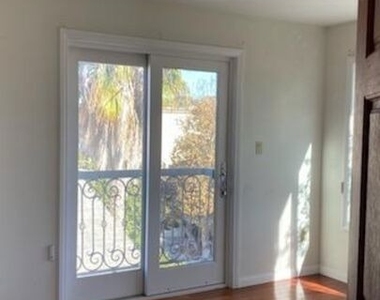 10389 Almayo Avenue - Photo Thumbnail 29