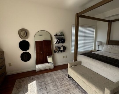 10389 Almayo Avenue - Photo Thumbnail 36