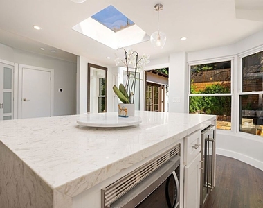 9023 Phyllis Avenue - Photo Thumbnail 22