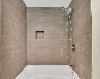 6212 Fulton Avenue - Photo Thumbnail 17