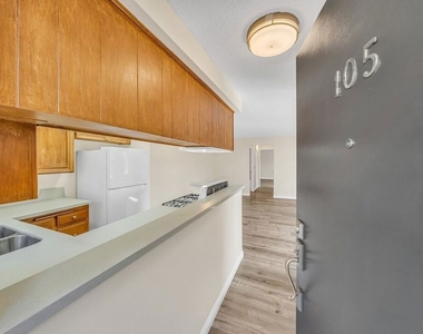 6212 Fulton Avenue - Photo Thumbnail 1