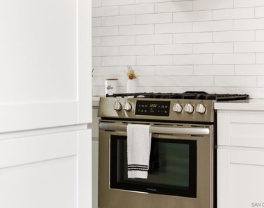2154 Union St - Photo Thumbnail 8