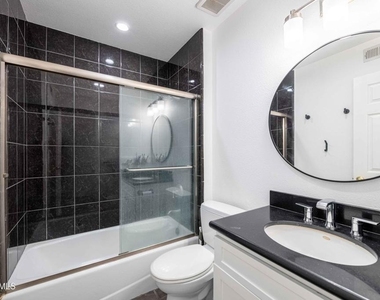 2278 Moss Court - Photo Thumbnail 16