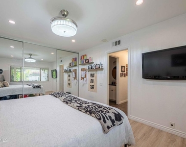 2278 Moss Court - Photo Thumbnail 3