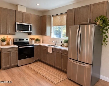 2454 Los Feliz Drive - Photo Thumbnail 3