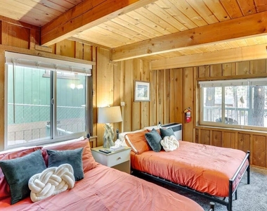524 W Rainbow Boulevard - Photo Thumbnail 21