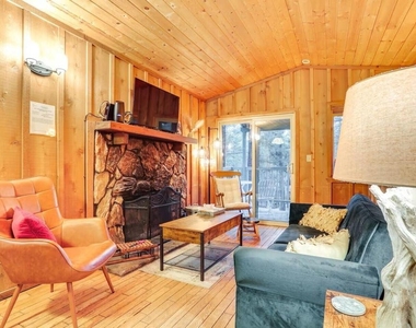 524 W Rainbow Boulevard - Photo Thumbnail 10