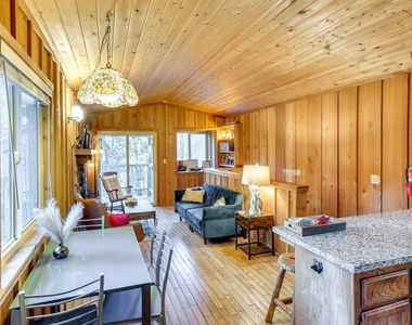 524 W Rainbow Boulevard - Photo Thumbnail 9