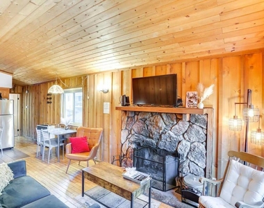 524 W Rainbow Boulevard - Photo Thumbnail 12