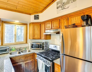 524 W Rainbow Boulevard - Photo Thumbnail 6
