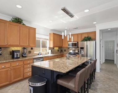 82770 Matthau Drive - Photo Thumbnail 3