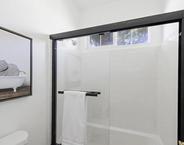 82770 Matthau Drive - Photo Thumbnail 10