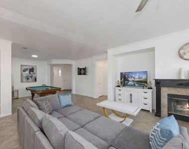 82770 Matthau Drive - Photo Thumbnail 4