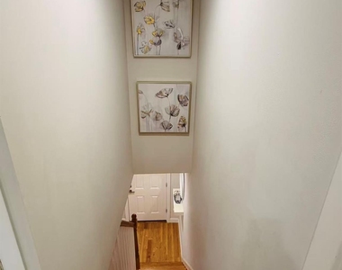 349 N 4th Street - Photo Thumbnail 12
