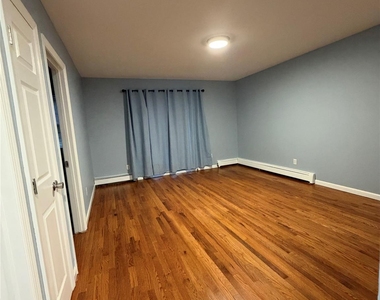 2328 New York Avenue - Photo Thumbnail 3