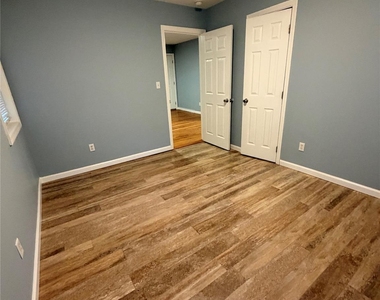 2328 New York Avenue - Photo Thumbnail 6