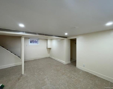 13522 232nd Street - Photo Thumbnail 22
