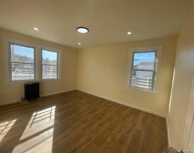 13522 232nd Street - Photo Thumbnail 19
