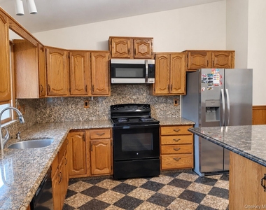 32 Peddler Hill - Photo Thumbnail 7