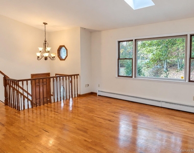 32 Peddler Hill - Photo Thumbnail 4