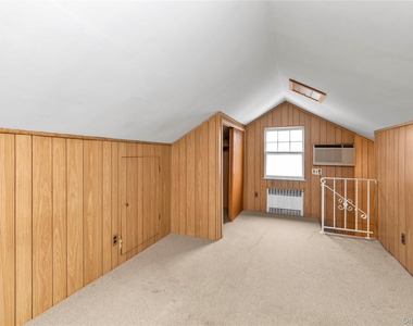 154 Rocklyn Avenue - Photo Thumbnail 16